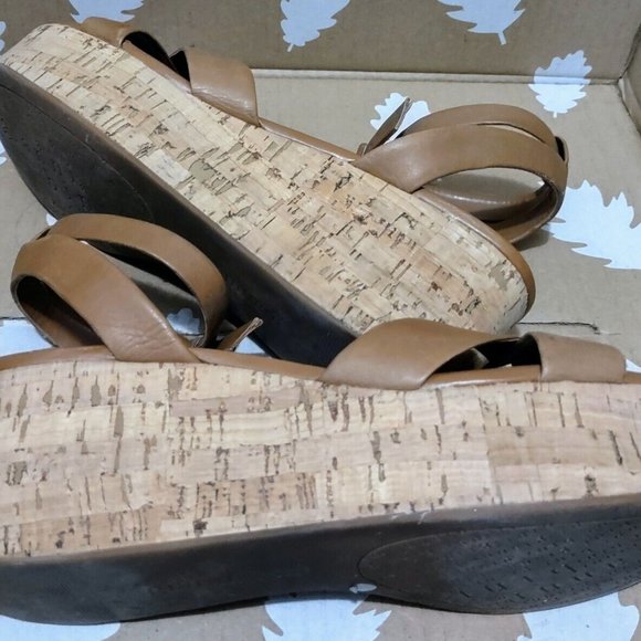 Gianni Bini "Zeeah" Cork Wedge Sandal Camel Tan Platform Heels 8M - Picture 6 of 11